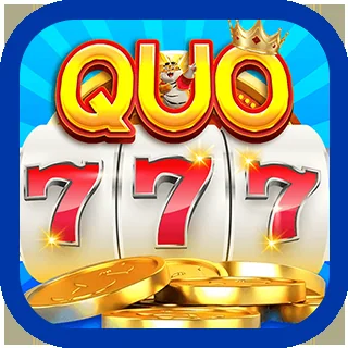 Jogador animado em sessão de jogos rápidos online